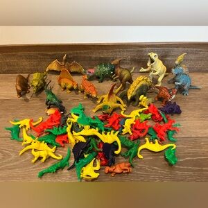 Vintage lot of toy dinosaurs